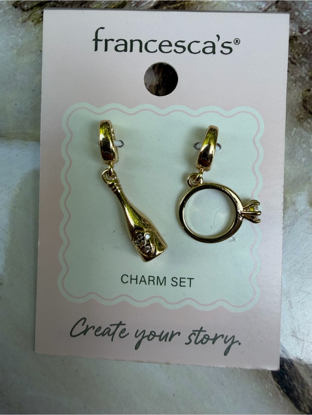 Francesca's Collections Gold Champagne Bottle and Ring Charm Set